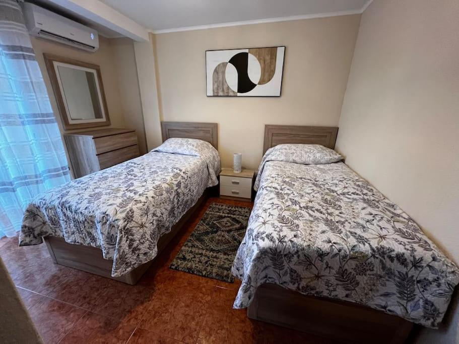 2 Bedroom Levante Beach Benidorm Buitenkant foto